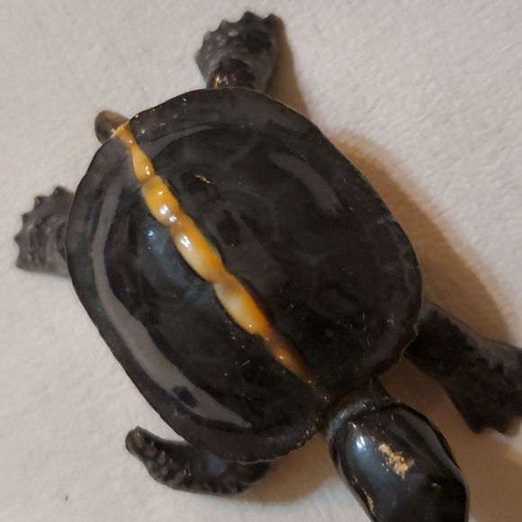 CUTE LITTLE CERAMIC TURTLE - Picture 2 of 7